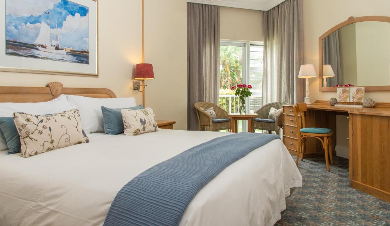 The Beach Hotel Порт-Элизабет Экстерьер фото