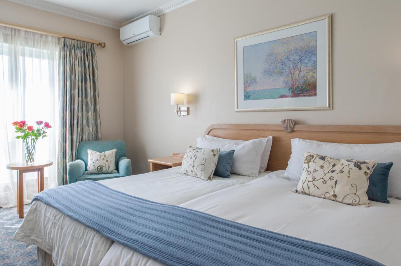 The Beach Hotel Порт-Элизабет Экстерьер фото