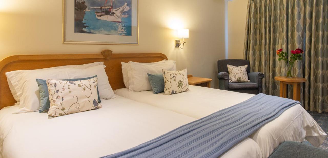 The Beach Hotel Порт-Элизабет Экстерьер фото