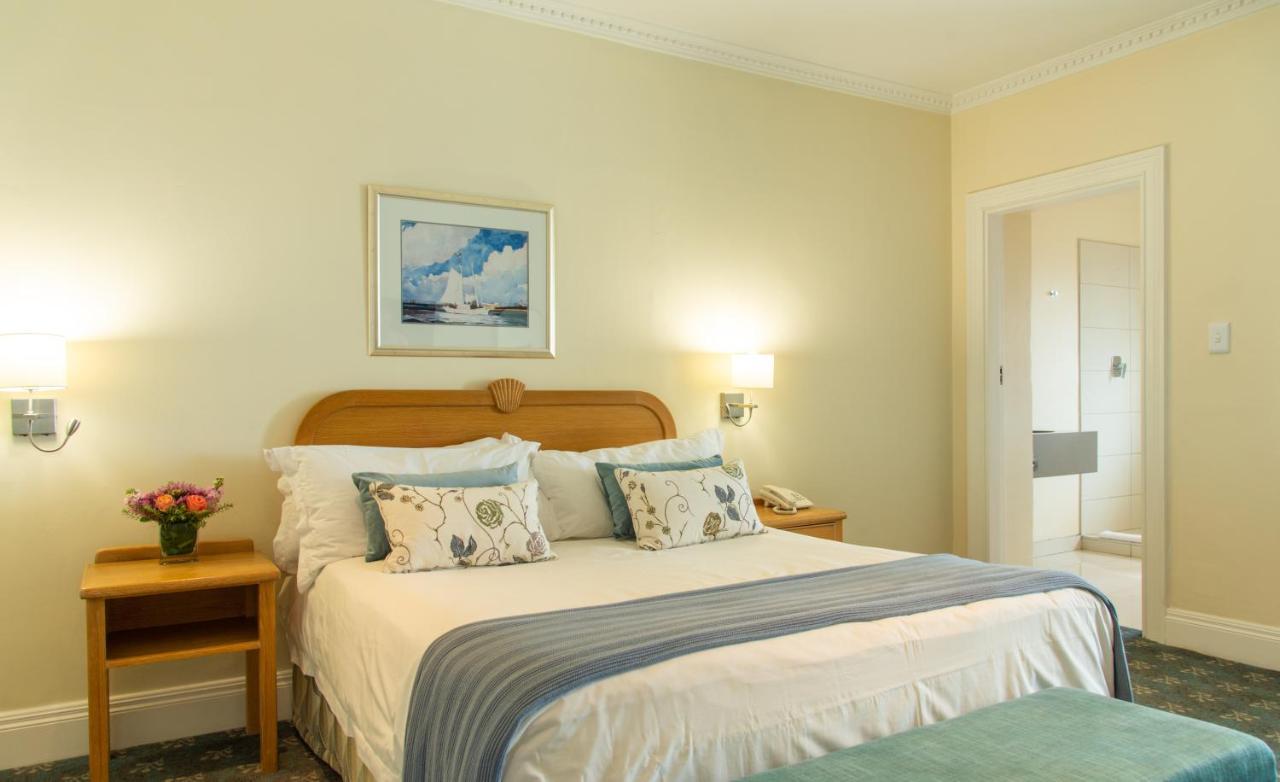 The Beach Hotel Порт-Элизабет Экстерьер фото