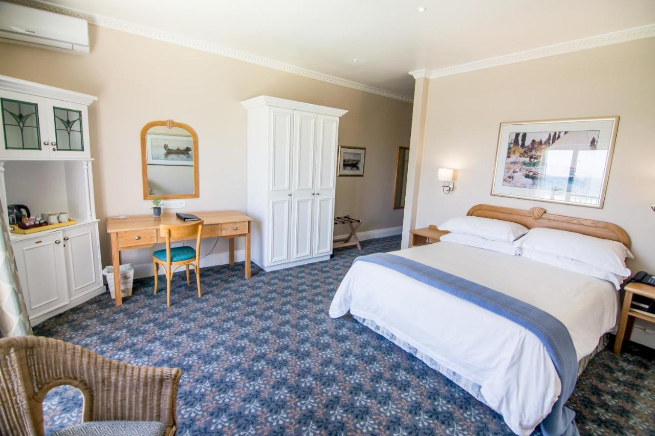 The Beach Hotel Порт-Элизабет Экстерьер фото